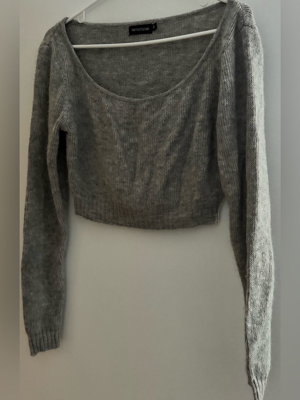 PrettyLittleThing Gray Off-Shoulder Cropped Knit Sweater
